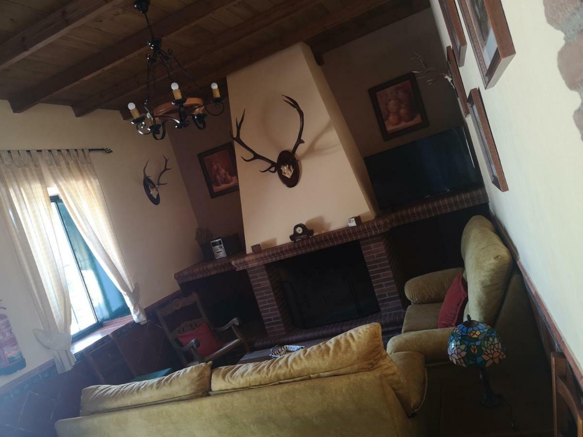 Casa Rural La Dehesilla カサジャ・デ・ラ・シエラ エクステリア 写真