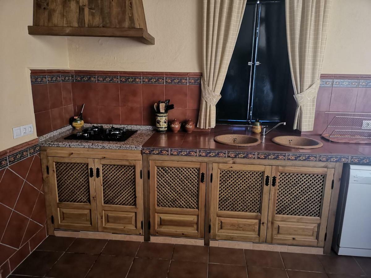 Casa Rural La Dehesilla カサジャ・デ・ラ・シエラ エクステリア 写真